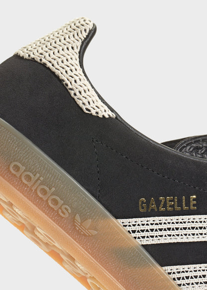 Gazelle Indoor
